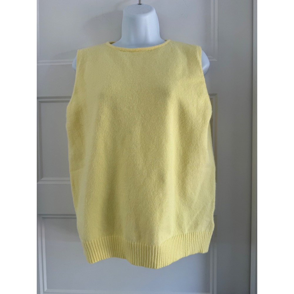 Missguided x Playboy Pastel Yellow Knit Sweater Vest Sleeveless Top Medium - Picture 2 of 8